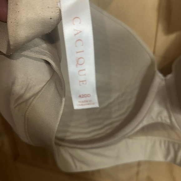 CACIQUE Seamless Beige Bra - Picture 4 of 4